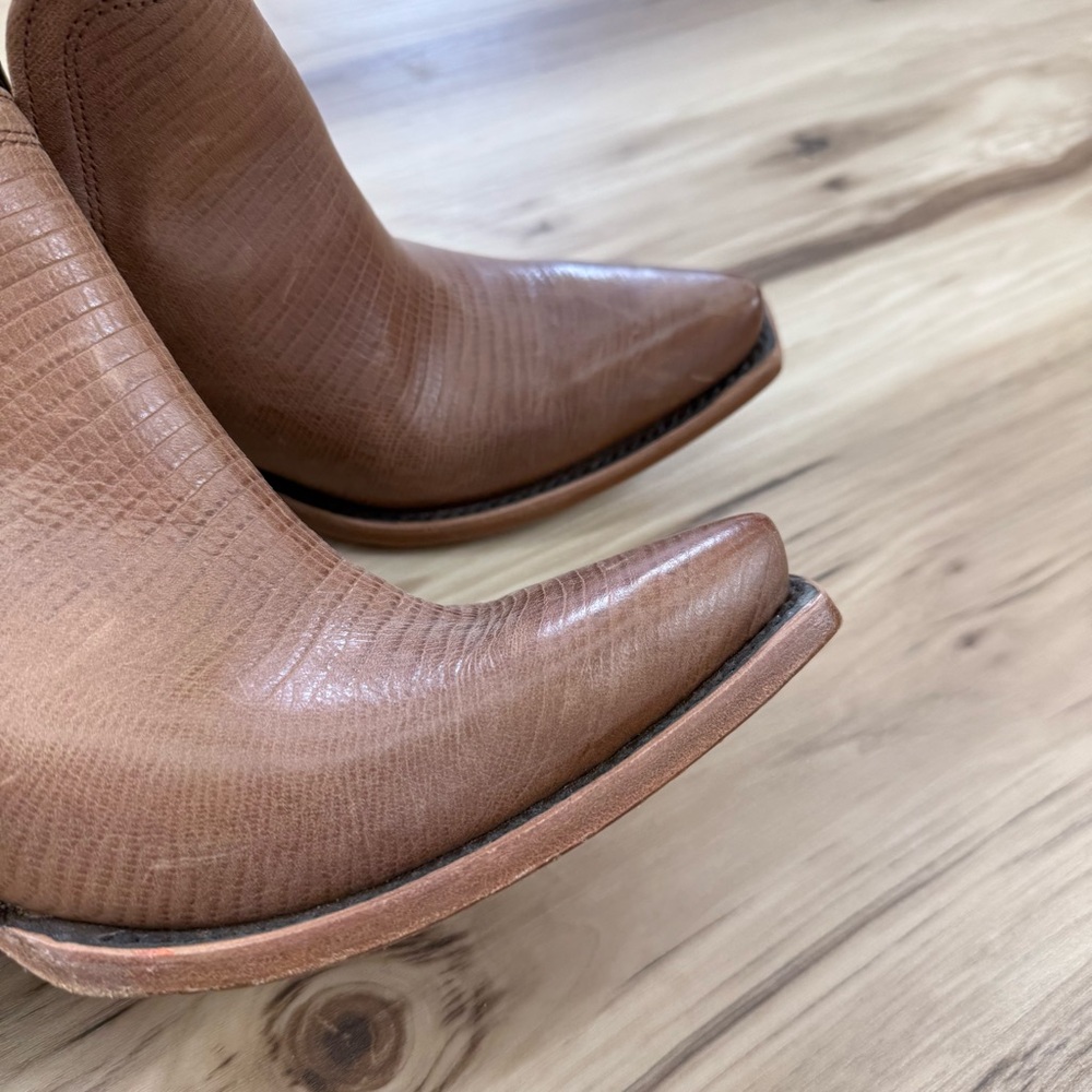 Ariat Brown Textured Dixon Ankle Boots - Picture 4 of 11